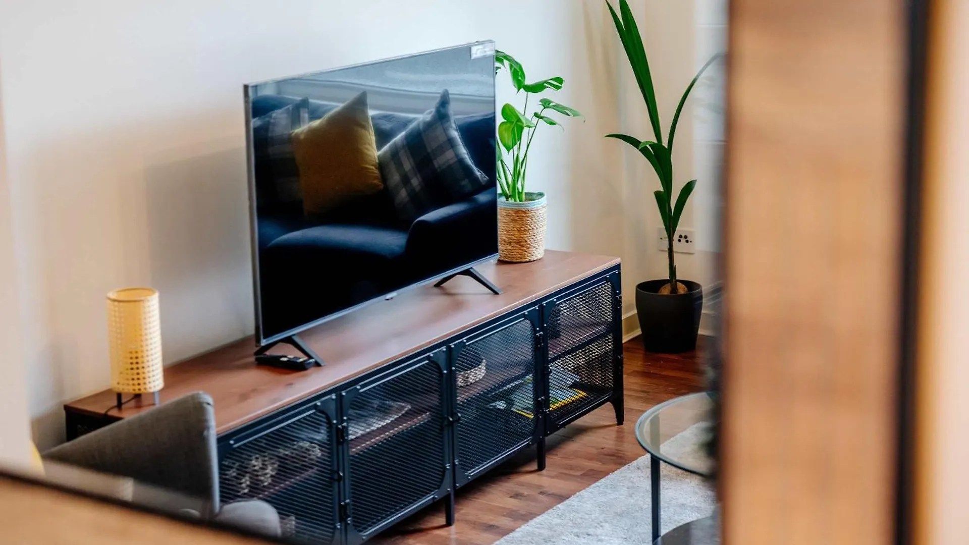 Charming 3-Bed Apartment Free Parking West End 爱丁堡