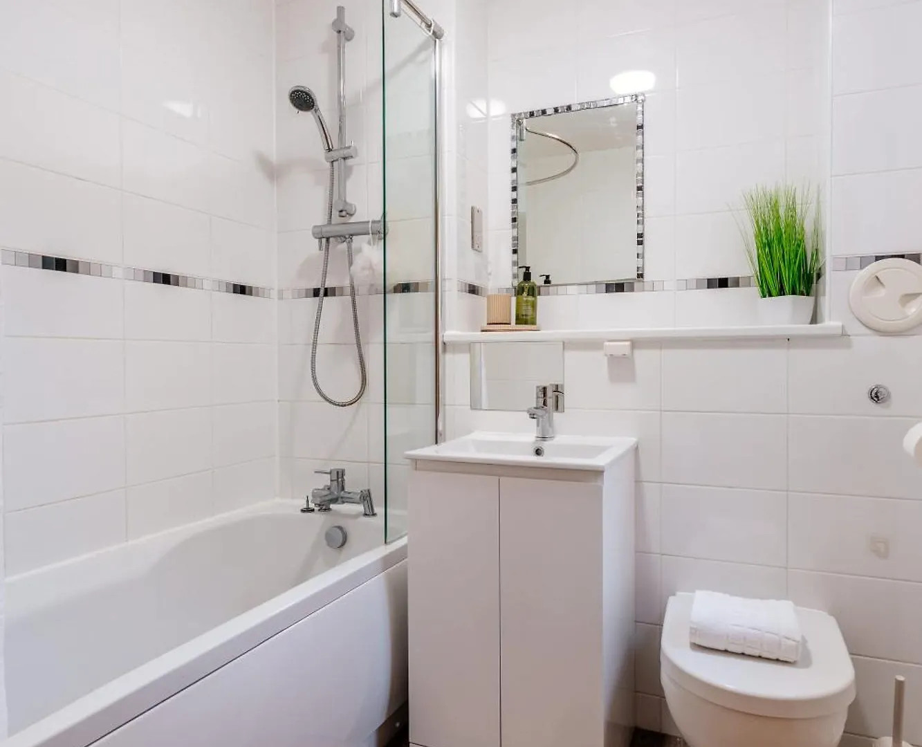 Charming 3-Bed Apartment Free Parking West End 爱丁堡